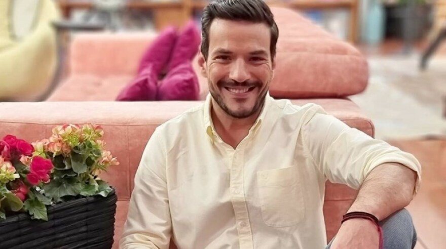 Η Συνατσάκη, ο Τσουρός και η... τηλεοπτική αστυνομία εν δράσει