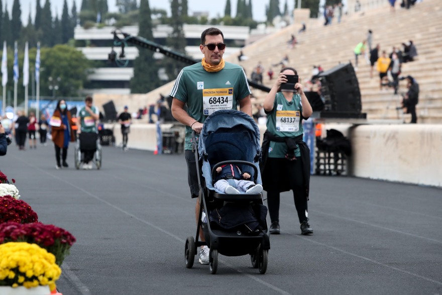 Ο 38ος Αυθεντικός Μαραθώνιος της Αθήνας σε 25 κλικ