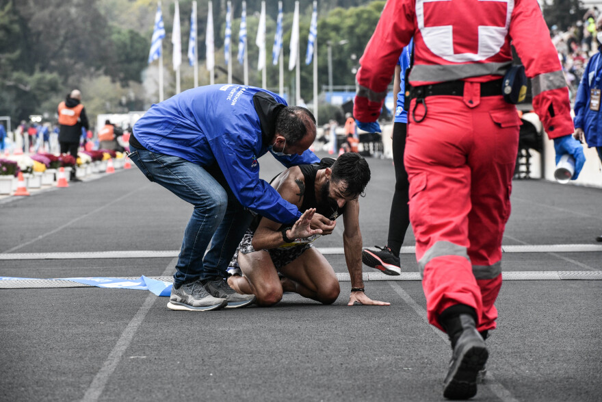 Ο 38ος Αυθεντικός Μαραθώνιος της Αθήνας σε 25 κλικ