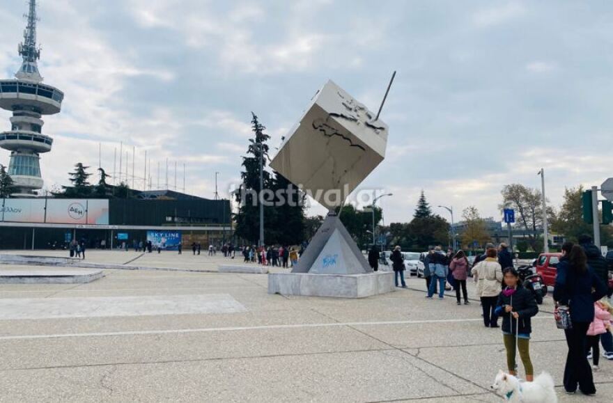 Ουρές και αναμονή στη Θεσσαλονίκη για ένα rapid test