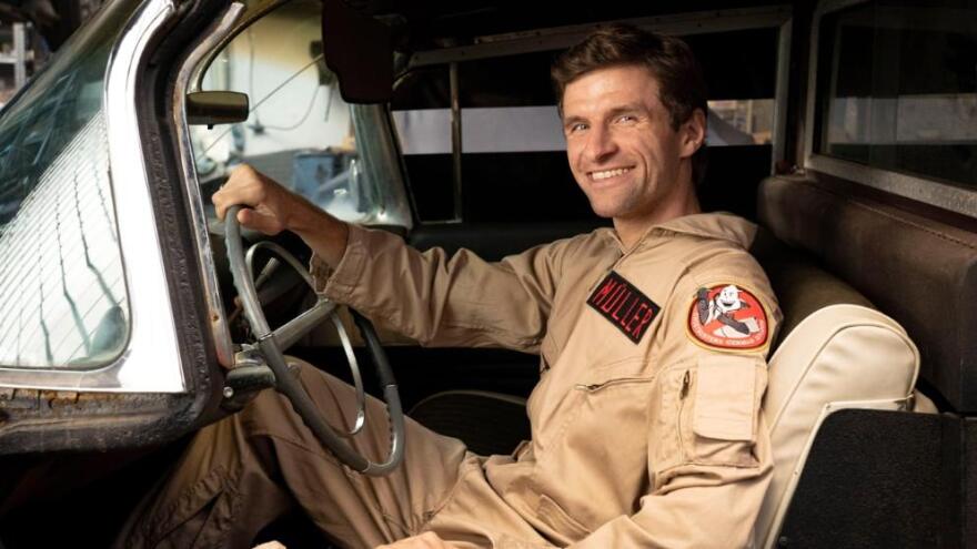 Ο Τόμας Μίλερ στο promo video του Ghostbuster 4