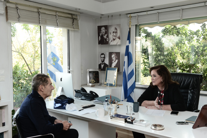 Η Ντόρα Μπακογιάννη στον Δημήτρη Δανίκα: «Θα πολεμήσω, δεν θα το βάλω κάτω»