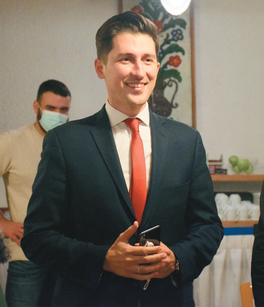 Εκλογές ΚΙΝΑΛ: Όλοι οι άνθρωποι των υποψήφιων προέδρων