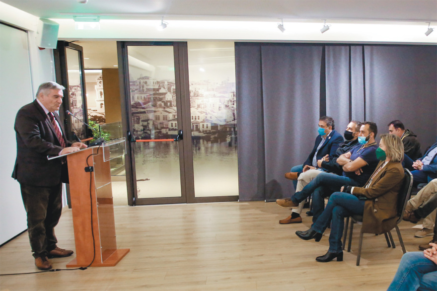 Εκλογές ΚΙΝΑΛ: Όλοι οι άνθρωποι των υποψήφιων προέδρων