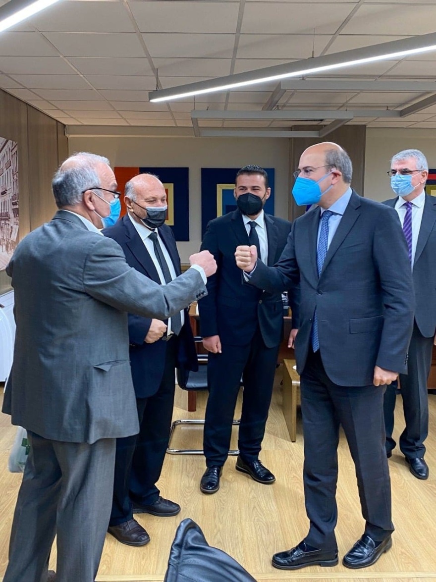 Χατζηδάκης: Σύντομα η λύση για τις συντάξεις των ομογενών