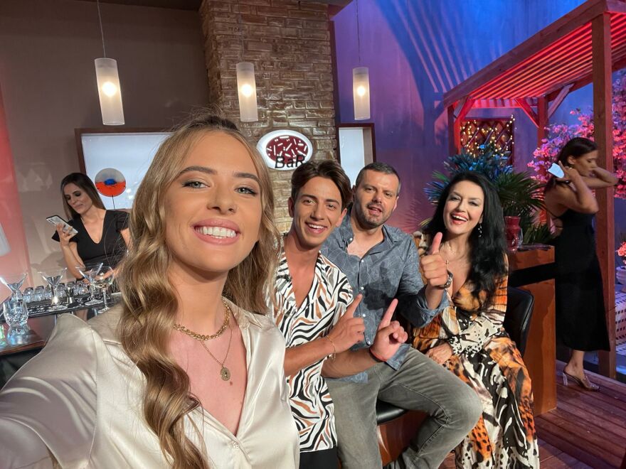 Οι ηθοποιοί της σειράς «Κομάντα και Δράκοι» έρχονται στο «Celebrity Game Night» 