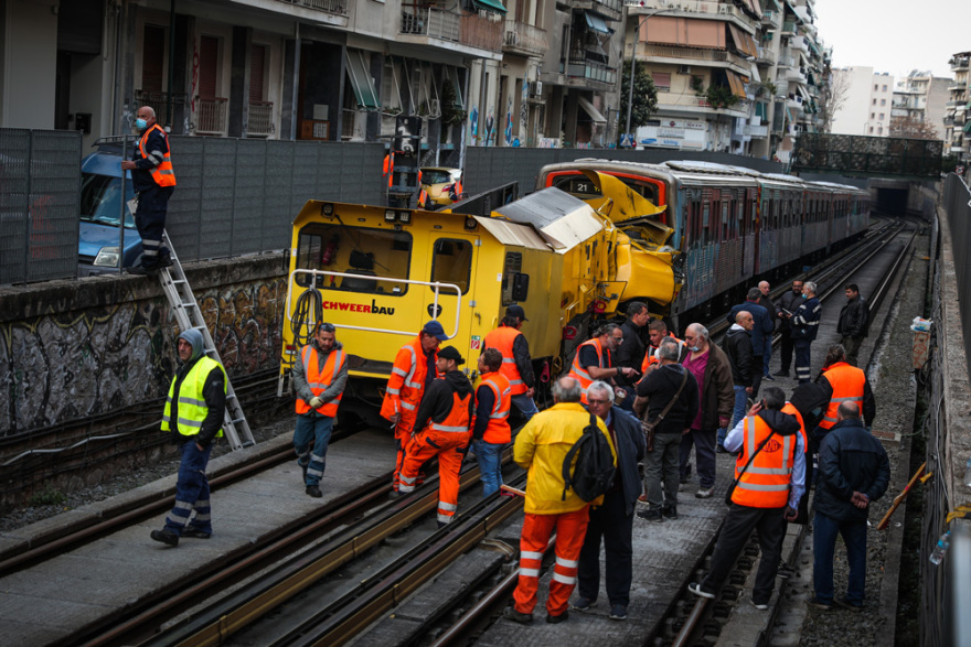 Δυστύχημα στον ΗΣΑΠ: Ένας νεκρός και δύο τραυματίες μετά από σύγκρουση βαγονιών στον ηλεκτρικό 