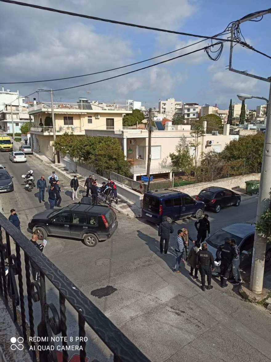 Πυροβολισμοί έξω από το ΚΕΠ στο Κορωπί 