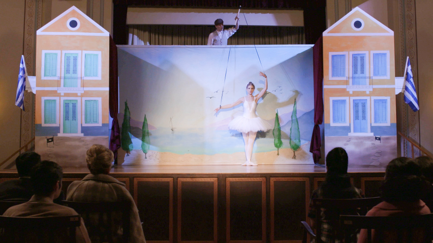 «Άγριες Μέλισσες»:  Η επιστροφή του Προκόπη αναστατώνει το χωριό