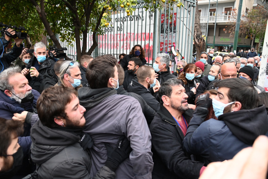 Πολυτεχνείο: Ξύλο μεταξύ φοιτητών - «Αστακός» με 6.000 αστυνομικούς η Αθήνα