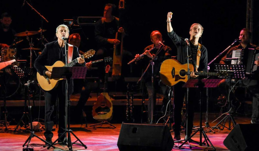 Ο Γιώργος Νταλάρας έρχεται με «Ωραία Παρέα» στο Christmas Theater