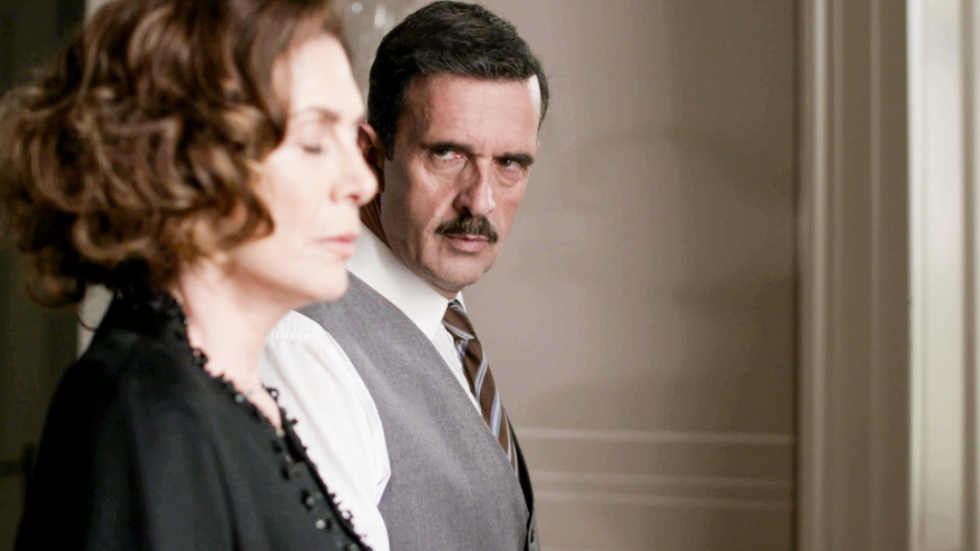 Αναβρασμός στις «Άγριες Μέλισσες» μετά τις αποκαλύψεις για την εμπλοκή του Λευτέρη στο θεατρικό έργο