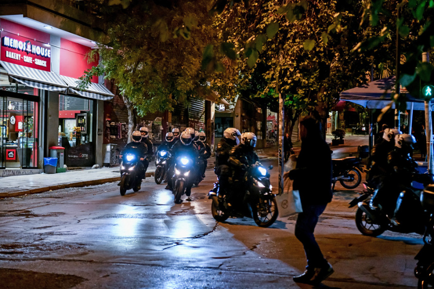 Δέκα συλλήψεις για τα επεισόδια σε Αθήνα και Θεσσαλονίκη μετά την πορεία για το Πολυτεχνείο