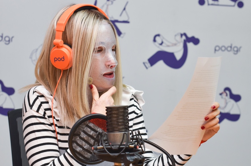 Επίθεση με βιτριόλι: Η Ιωάννα Παλιοσπύρου ξεκινάει podcast με θέματα για τη γυναίκα και τη δύναμη της ζωής