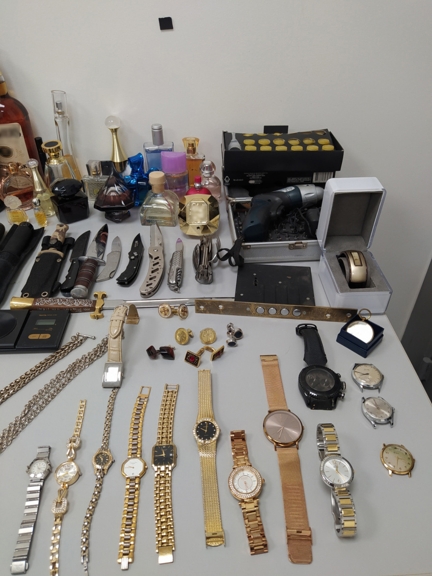 Εξαρθρώθηκε σπείρα διαρρηκτών που είχε ρημάξει το Παγκράτι - Το κόλπο με τον σκύλο και το... «σημάδεμα»