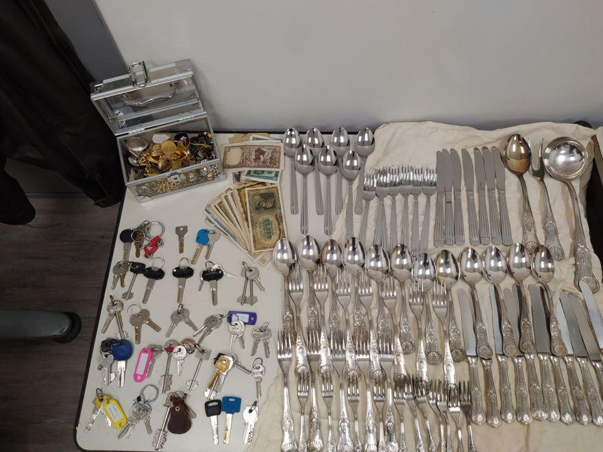 Εξαρθρώθηκε σπείρα διαρρηκτών που είχε ρημάξει το Παγκράτι - Το κόλπο με τον σκύλο και το... «σημάδεμα»