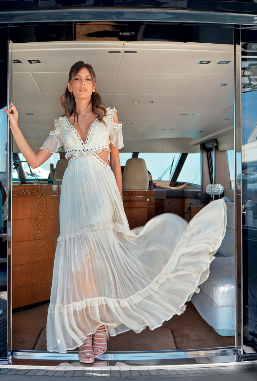 Το προφίλ της Σταρ Ελλάς που πάει για Miss Κόσμος: Χαρισματική προσωπικότητα και ελληνική ομορφιά