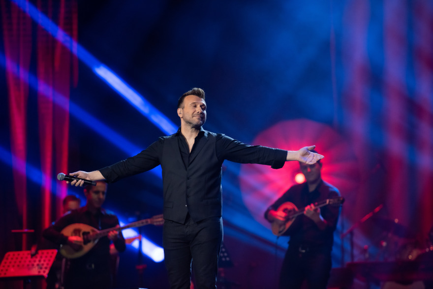 «Σπίτι με το MEGA»: Η Πέγκυ Ζήνα υμνεί τον έρωτα σε μία ξεχωριστή βραδιά