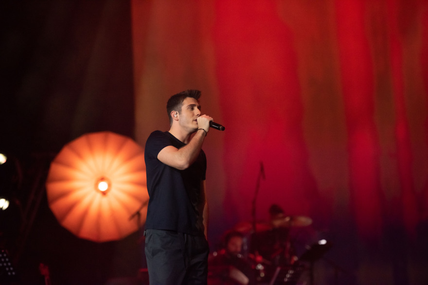 «Σπίτι με το MEGA»: Η Πέγκυ Ζήνα υμνεί τον έρωτα σε μία ξεχωριστή βραδιά