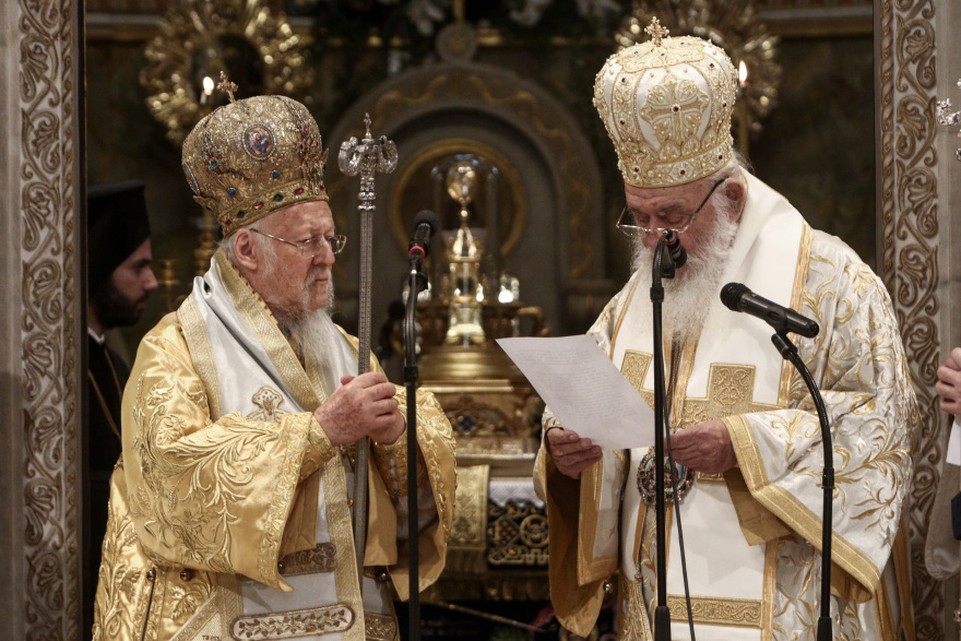 Πατριάρχης Βαρθολομαίος και Αρχιεπίσκοπος Ιερώνυμος συλλειτούργησαν στη Μητρόπολη Αθηνών
