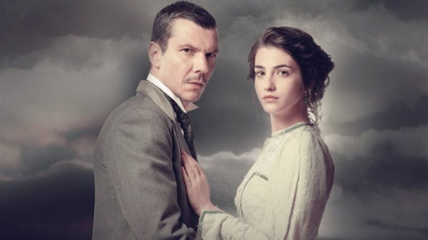 Η Αναστασία Παντούση απαντάει για πρώτη φορά στις φήμες που την θέλουν ζευγάρι με τον Ιωάννη Παπαζήση