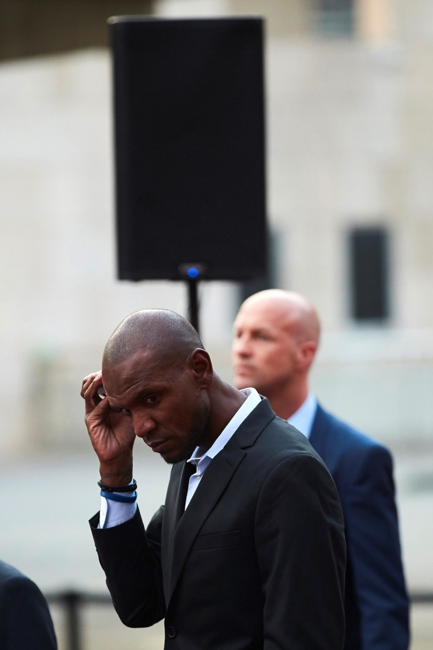 Παρί Σεν Ζερμέν: Ξύλο, σεξ και κρυφές sim παίζουν... μπάλα