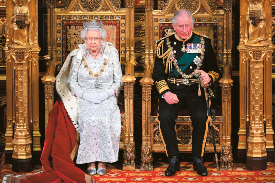 The Crown - Ελισάβετ: Η ώρα της απόσυρσης