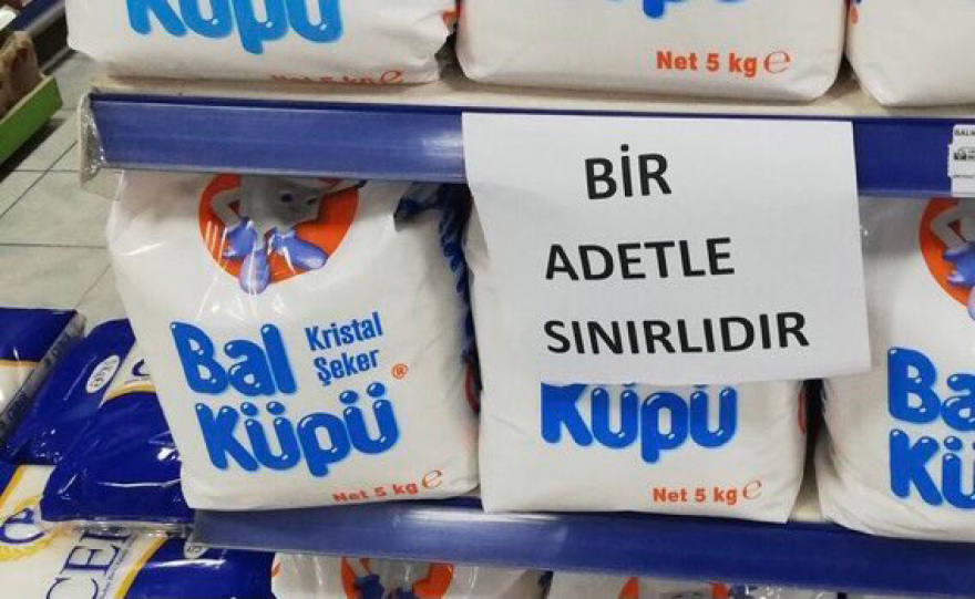 Οικονομικό κραχ στην Τουρκία: Καφές, ζάχαρη και λάδι με δελτίο
