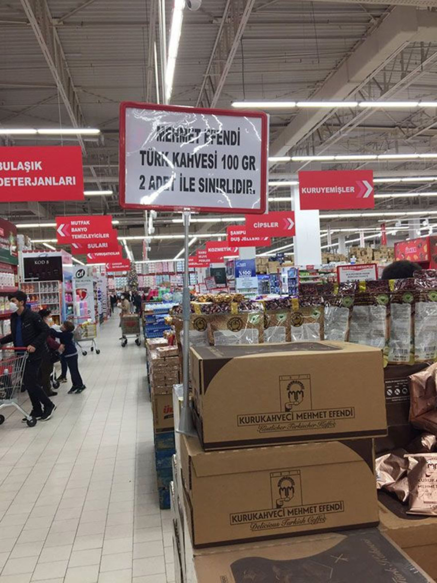 Οικονομικό κραχ στην Τουρκία: Καφές, ζάχαρη και λάδι με δελτίο