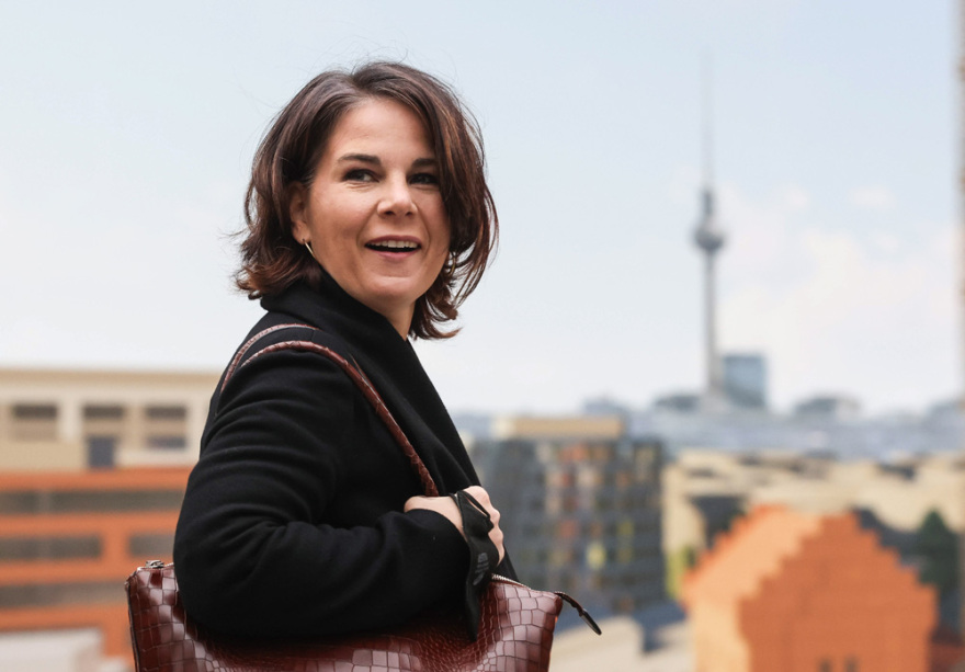 Νέα κυβέρνηση στη Γερμανία: Η Αναλένα Μπέρμποκ στο υπουργείο Εξωτερικών, ο Κριστιάν Λίντνερ στο Οικονομικών