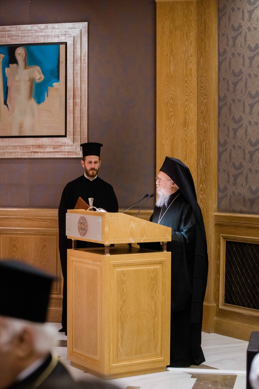 Επίσημο δείπνο της Μαριάννας Λάτση στον Πατριάρχη Βαρθολομαίο για τα 30 χρόνια από την ενθρόνισή του