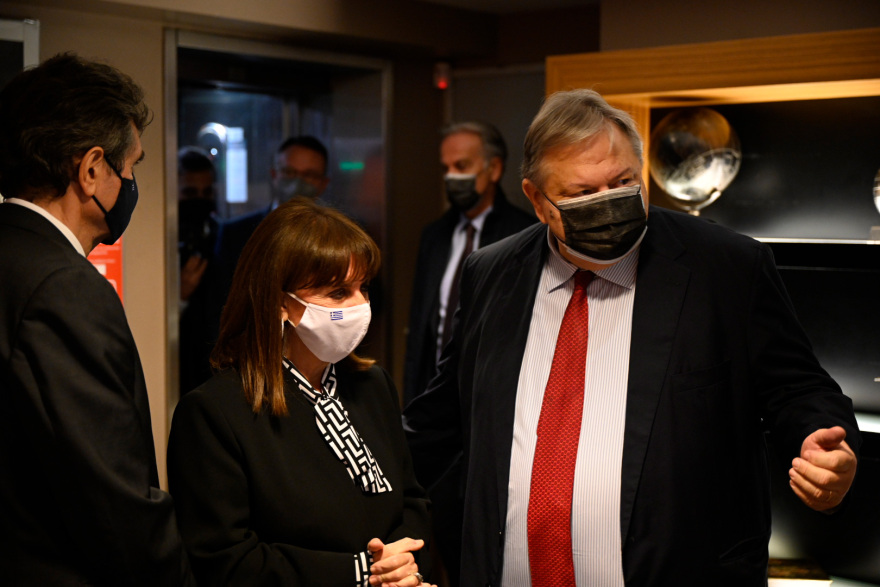 Η παρουσίαση του βιβλίου του Ευάγγελου Βενιζέλου 