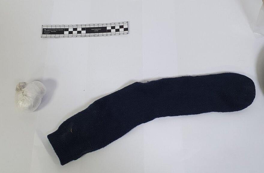 Έκτακτη έρευνα στις φυλακές Ναυπλίου, βρέθηκαν ναρκωτικά, μαχαίρι και κινητά