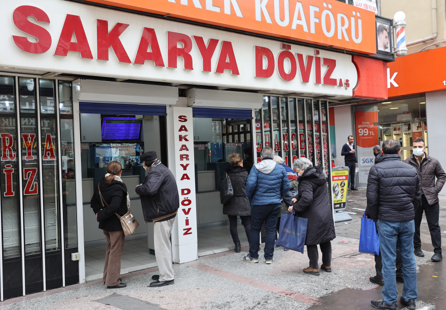 Το «γινάτι» του Ερντογάν με τα επιτόκια στέλνει την λίρα στα τάρταρα