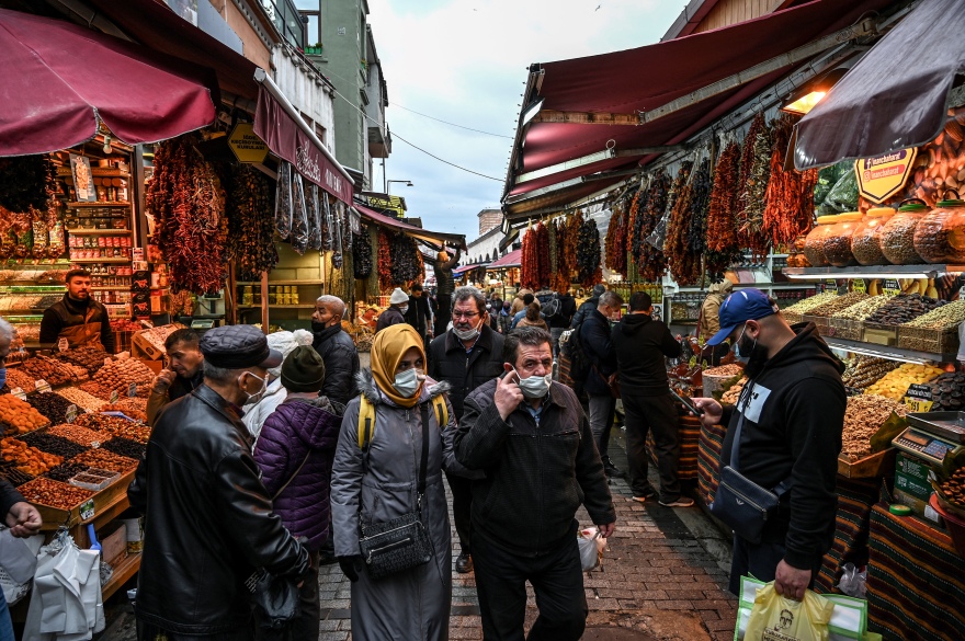Το «γινάτι» του Ερντογάν με τα επιτόκια στέλνει την λίρα στα τάρταρα