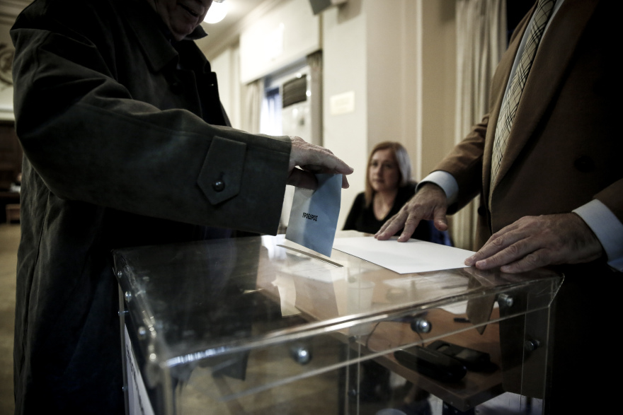 Άνοιξαν οι κάλπες στους 63 Δικηγορικούς Συλλόγους της χώρας