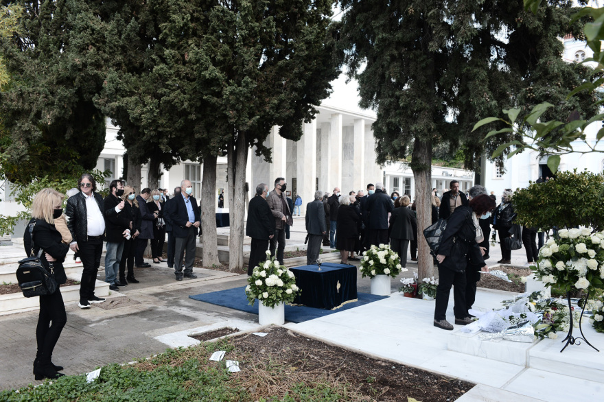 Φώφη Γεννηματά: Στο Α’ Νεκροταφείο τελέστηκε το 40ήμερο μνημόσυνο