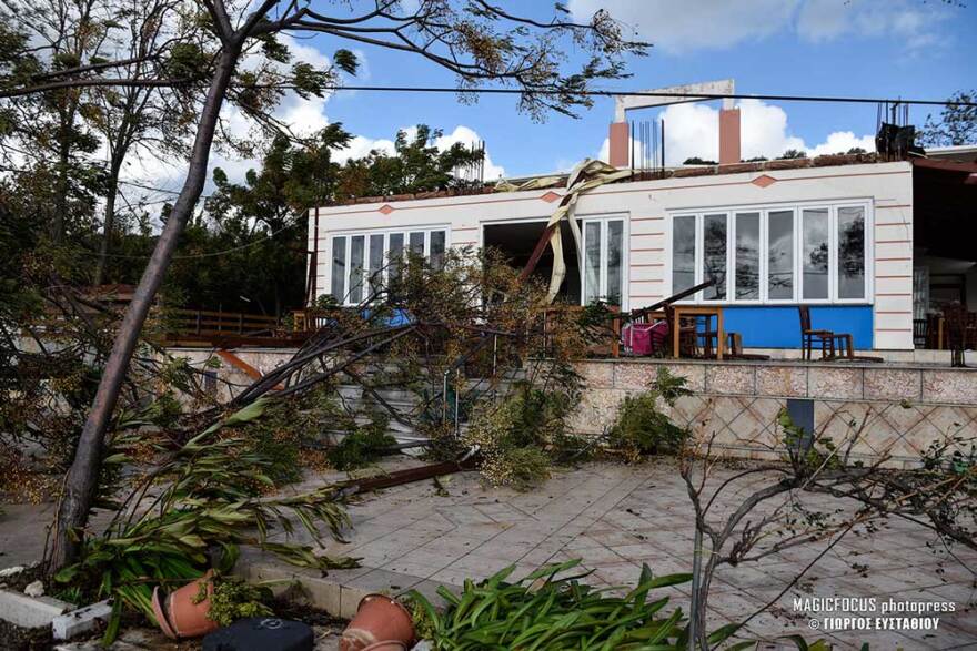 Καιρός: Βροχές, θυελλώδεις άνεμοι και αισθητή πτώση της θερμοκρασίας - Ποιες περιοχές θα επηρεαστούν