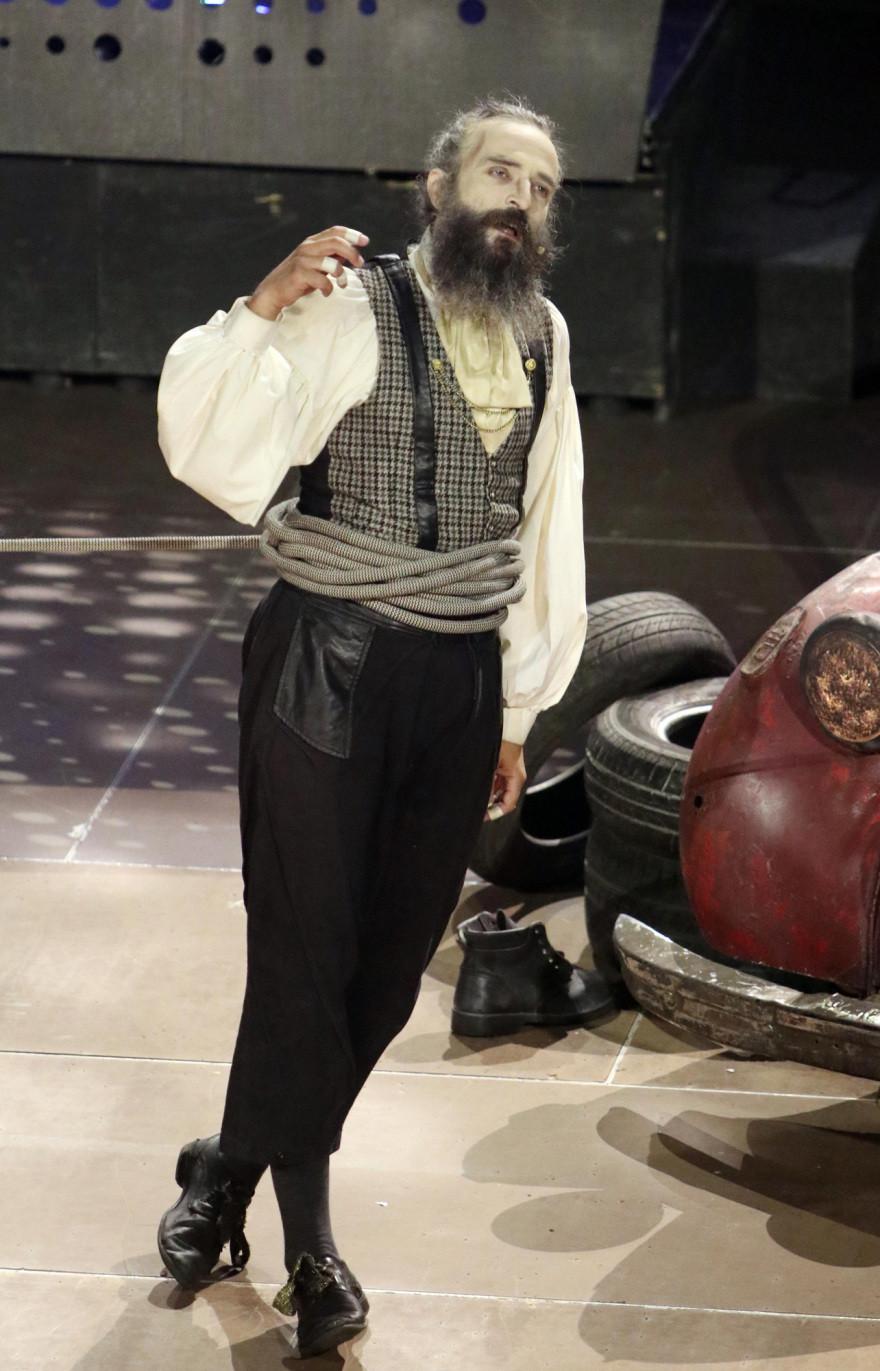 Άρης Σερβετάλης: Ένα ιγκουάνα που έγινε Ρινόκερος