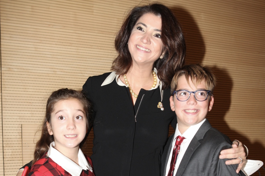 Η Ιστορία πίσω από τις συνταγές της Μαρίκας Μητσοτάκη- Επανακυκλοφορεί το βιβλίο της