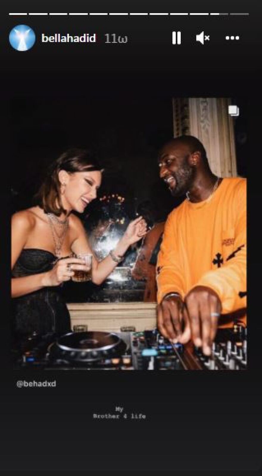 Μπέλα Χαντίντ: H σπαρακτική ανάρτηση για τον θάνατο του σχεδιαστή, Virgil Abloh και τα κοινά στιγμιότυπα στο Instagram