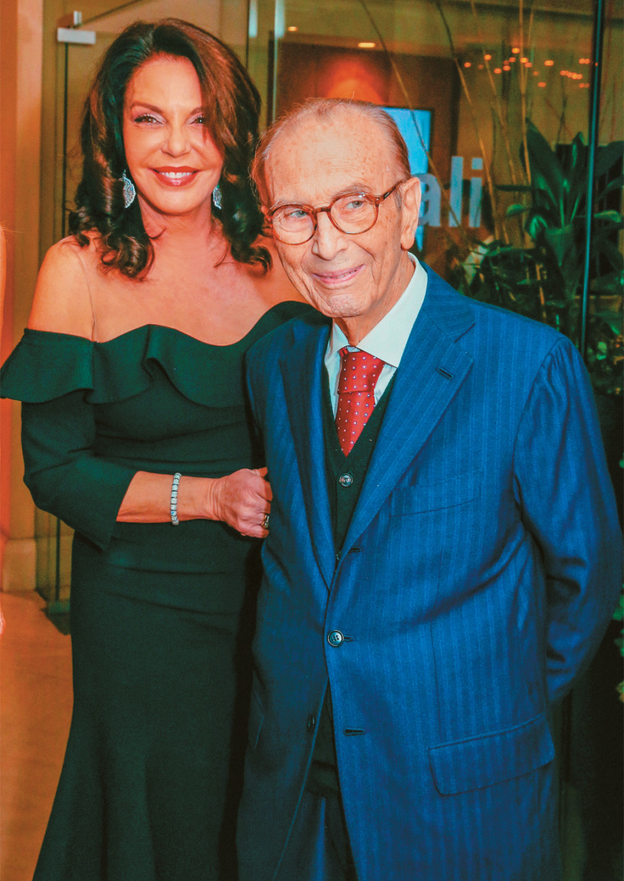 Η Κατερίνα Παναγοπούλου πουλάει τη βίλα στο Καβούρι για  150 εκατ. ευρώ 