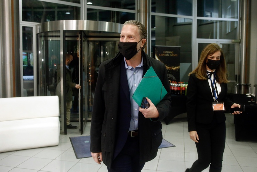 Ντιμπέιτ ΚΙΝΑΛ: «Κόντρες» για τις μετεκλογικές συνεργασίες, τη συμμετοχή στις κάλπες και... αιχμές για «νεόγερους»