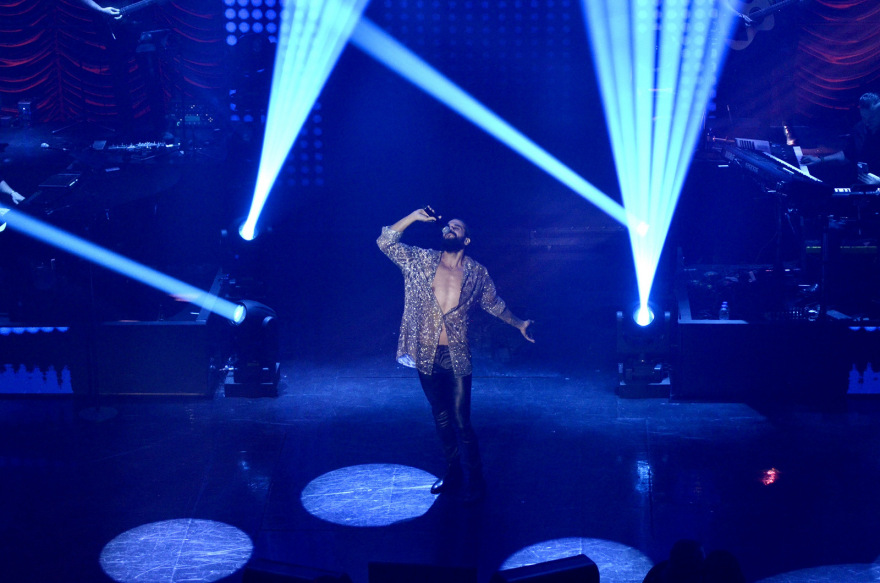 Αντώνης Ρέμος: Με ένα sold out διήμερο ξεκίνησε τις νυχτερινές εμφανίσεις του στο NOX