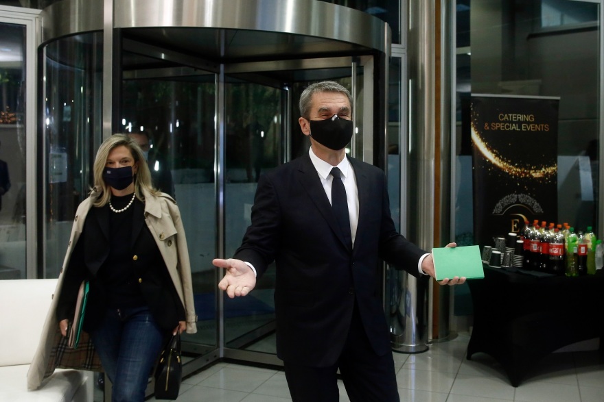 Ντιμπέιτ ΚΙΝΑΛ: «Κόντρες» για τις μετεκλογικές συνεργασίες, τη συμμετοχή στις κάλπες και... αιχμές για «νεόγερους»