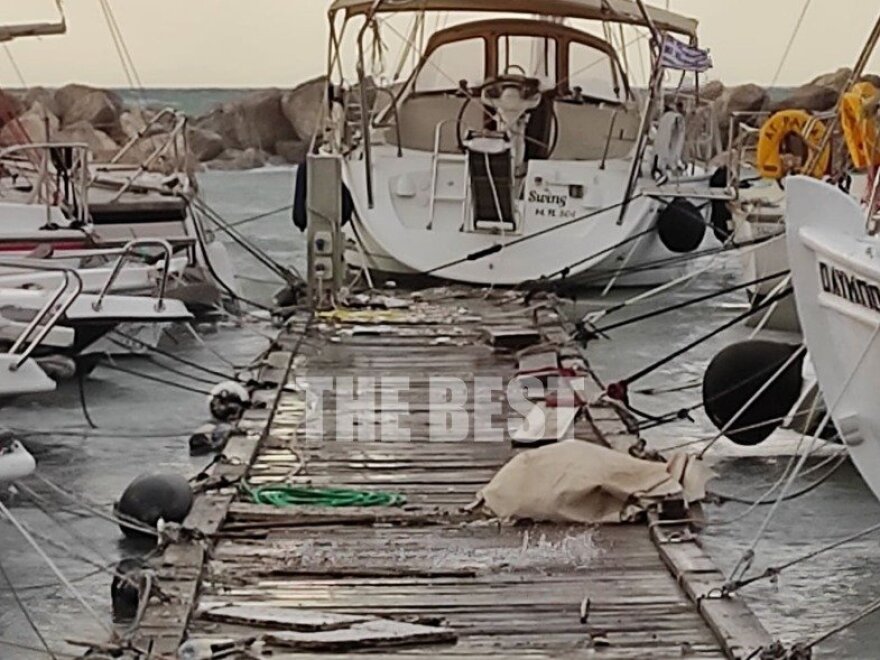 Καιρός: Βροχές, θυελλώδεις άνεμοι και αισθητή πτώση της θερμοκρασίας - Ποιες περιοχές θα επηρεαστούν