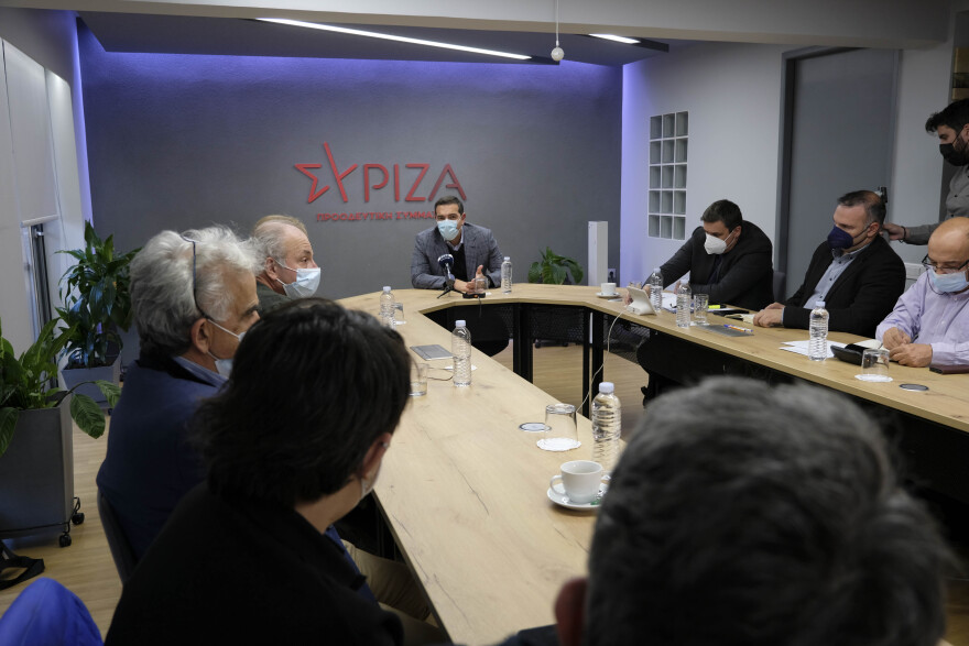 Ο Τσίπρας συνάντησε την ΠΟΕΔΗΝ: «Σαμποτέρ του εμβολιασμού ο Μητσοτάκης»