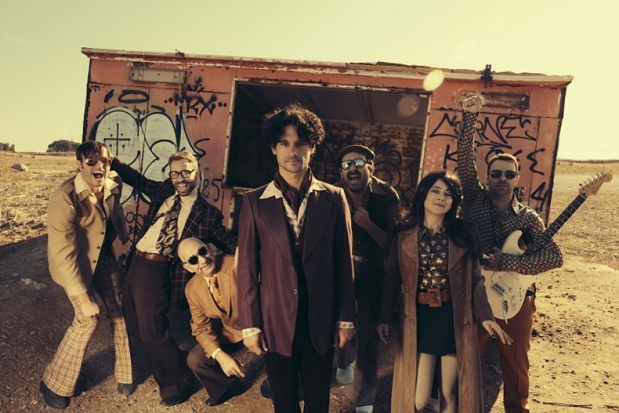 Πάνος Βλάχος στο protothema.gr: Η μεγαλύτερη επανάσταση είναι η μόρφωση, ο διάλογος και η ανθρωπιά όχι το να σπας βιτρίνες