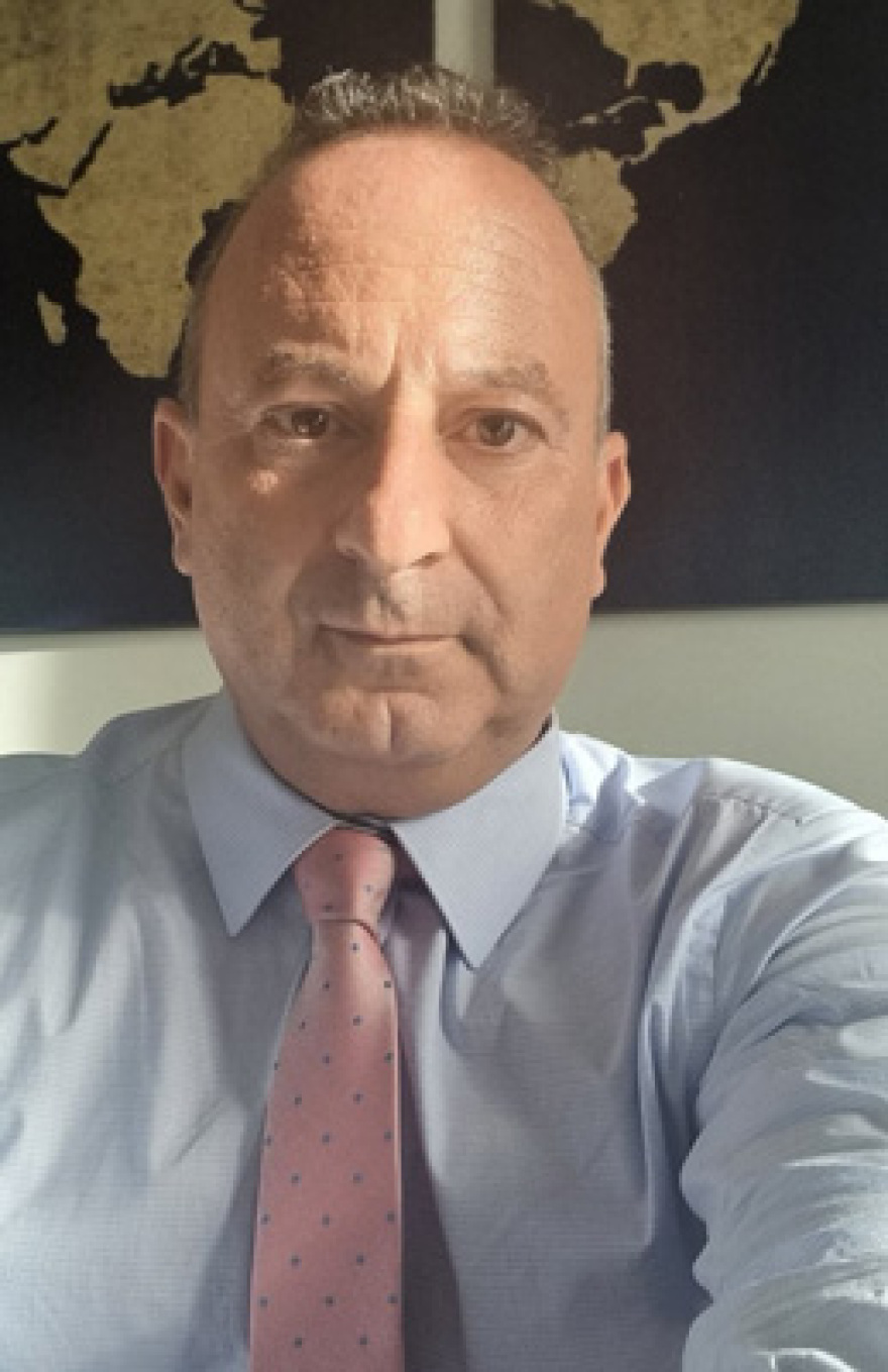 Οικογένεια Πακιστανών στην Αθήνα κατήγγειλε 19χρονο για βιασμό της 15χρονης κόρης τους και του ζήτησε οικόπεδο στη Γλυφάδα