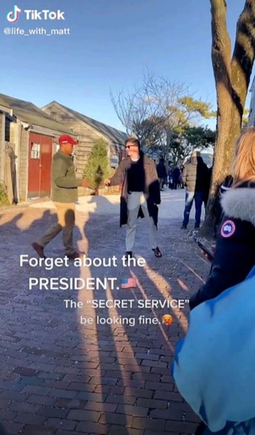 Τρελαίνει τις Αμερικανίδες ο... Τομ Κρουζ των μυστικών υπηρεσιών του Μπάιντεν